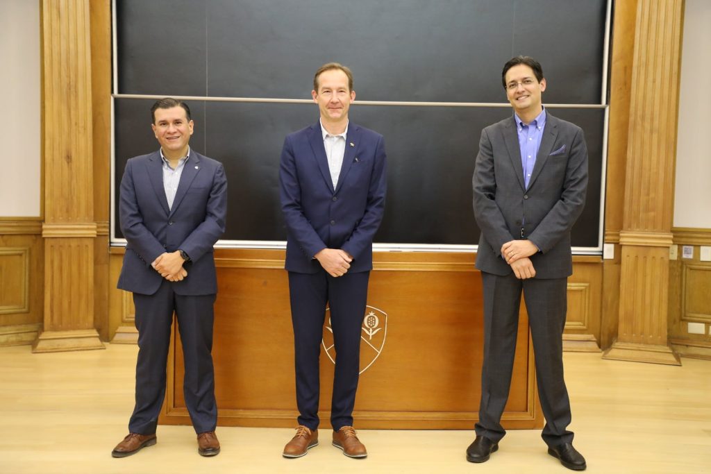 Alexandre Patrick Cooman, director general de Cenipalma, visita INALDE