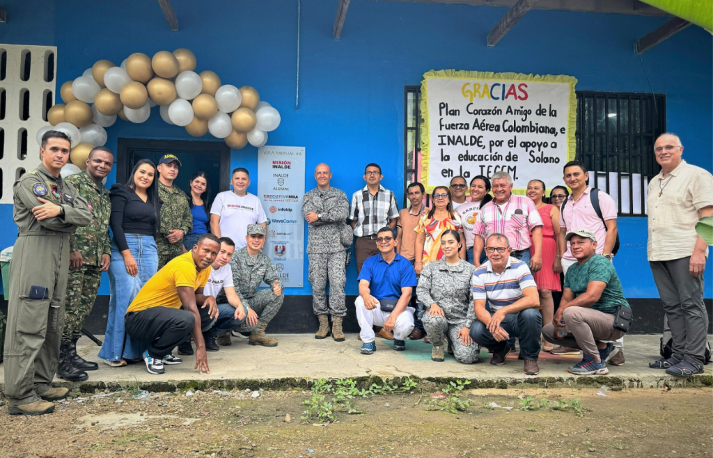 Seguimos transformando la vida de niños colombianos: ¡Misión INALDE entregó la cuarta aula virtual!