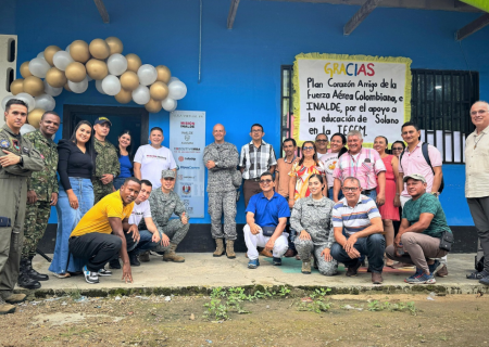 Seguimos transformando la vida de niños colombianos: ¡Misión INALDE entregó la cuarta aula virtual!