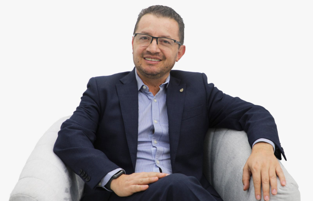 Diego Lizarazo Sandoval, Executive MBA 2013, nuevo gerente general de Clínica Belén