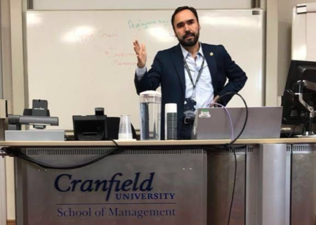 Profesor de INALDE defiende exitosamente su tesis doctoral en Cranfield University