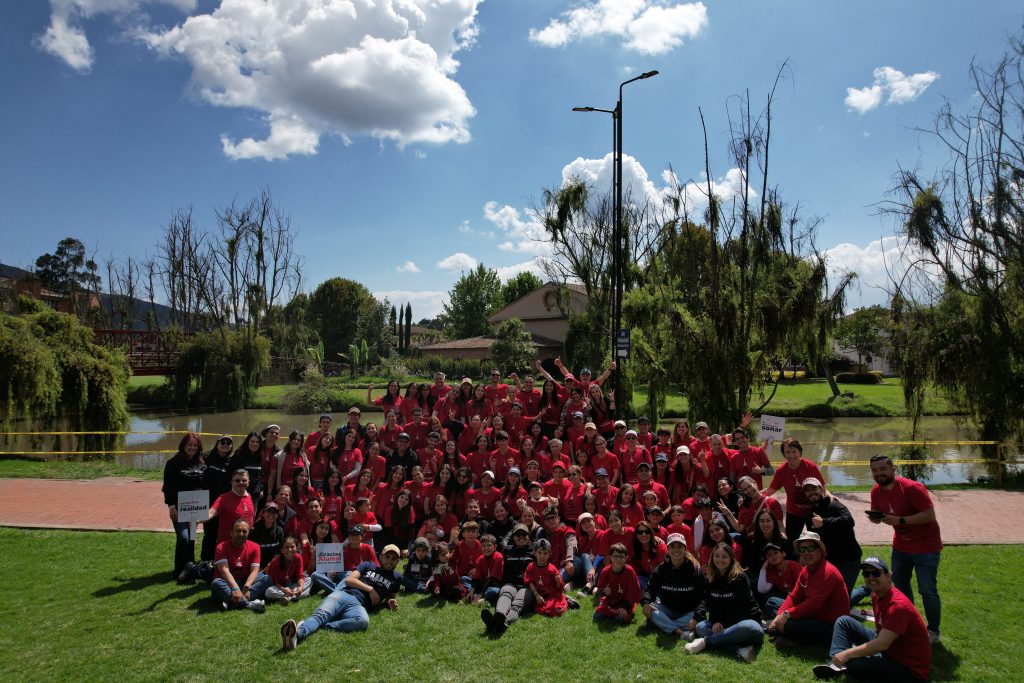 Misión INALDE Navidad 2024 entrega felicidad a miles de familias y niños