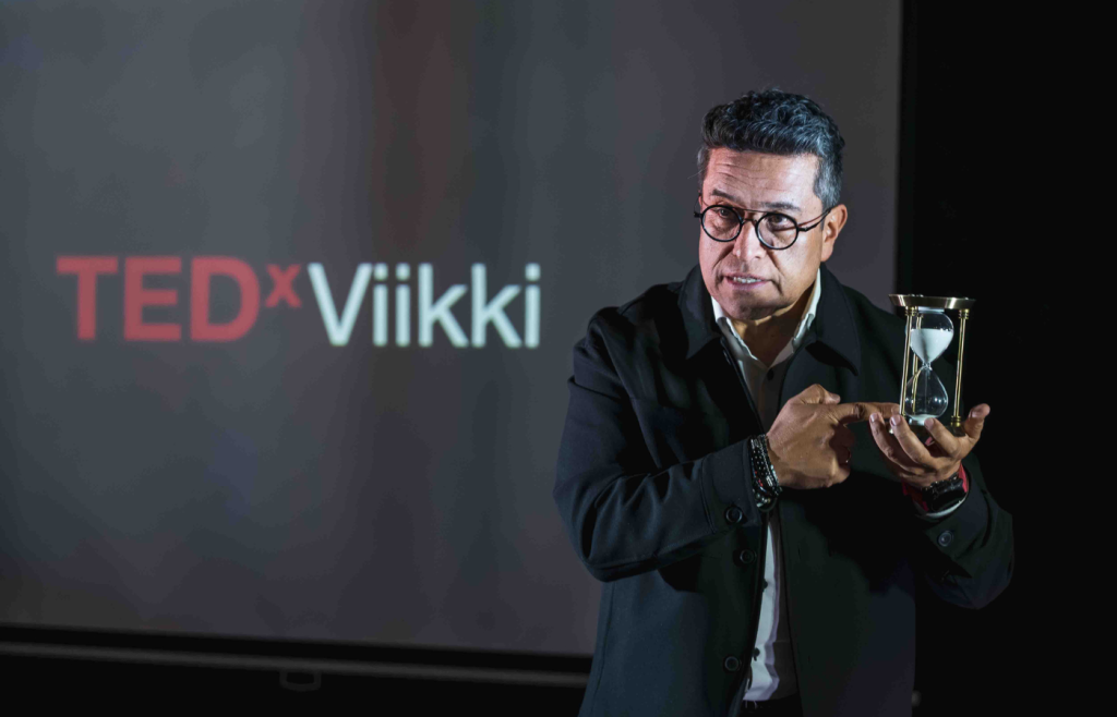 César Suárez, Executive MBA de INALDE, participa en TEDx Helsinki con un mensaje transformador