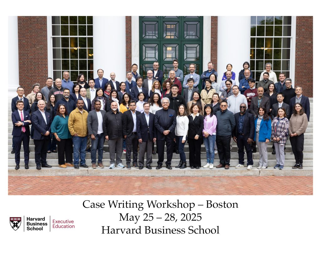 El director general y profesores de Inalde en GloColl de Harvard Business School