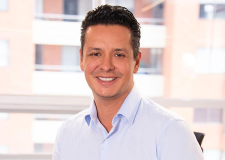 John F. Linares: Liderando la transformación financiera inclusiva desde Banco Contactar