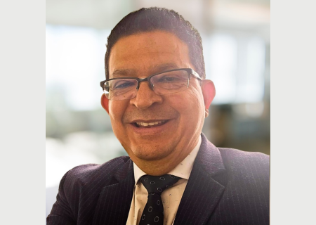 Visión y compromiso: David Antonio Charris, nuevo vicepresidente comercial de Xinetix Pharma