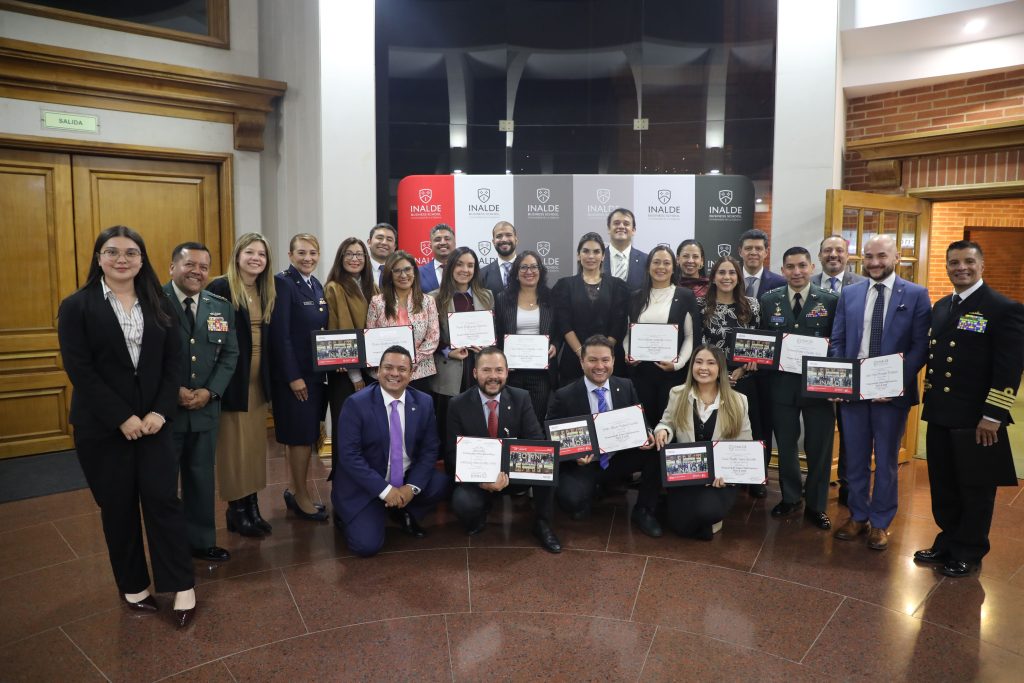 Dios, familia y servicio: el sello que deja la cohorte II del PDD 2025 de INALDE