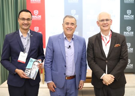 Liderar en la cancha y fuera de ella: Lecciones de estrategia y humanidad con Javier Hernández Bonnet