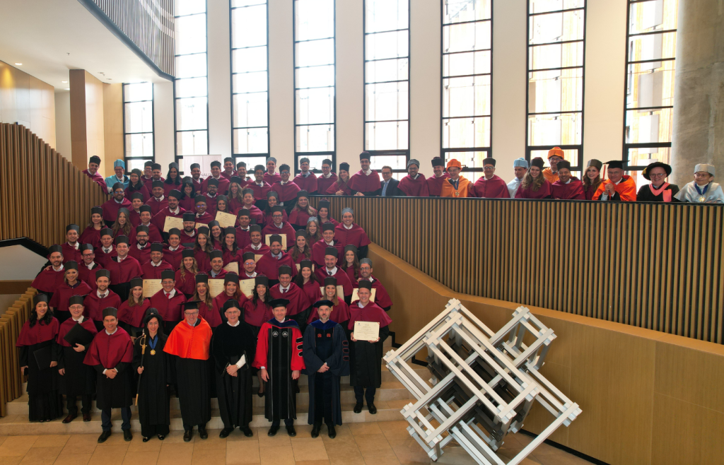 Unión, ética y familia: Los tres pilares que marcaron la graduación de INALDE