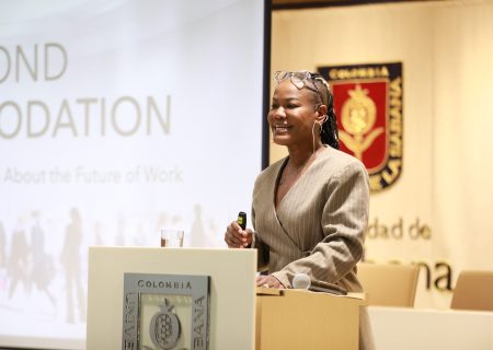 Julia Harper revela en INALDE las claves de la neurodiversidad para el futuro del trabajo